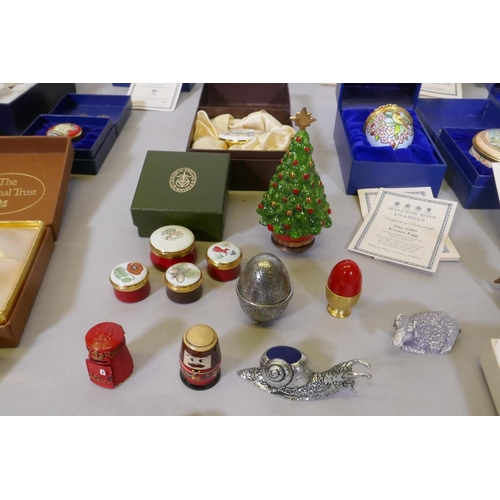 15 - A collection of Halcyon Days, Bilston and Chelsea enamel pill boxes and bonbonnieres, National Trust... 