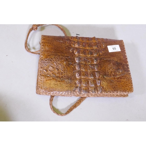 65 - A vintage crocodile hide handbag, 27 x 18cm