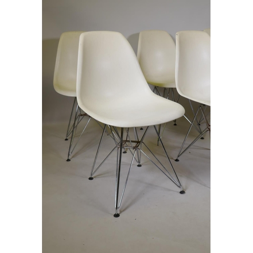 1165 - Set of six Eames Eiffel style chairs