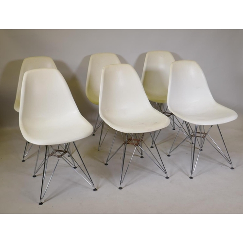 1165 - Set of six Eames Eiffel style chairs