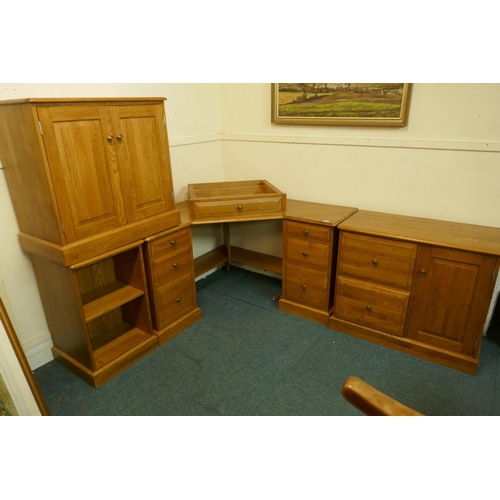 1027 - A contemporary solid oak corner office desk with filing cabinets and chest of drawers