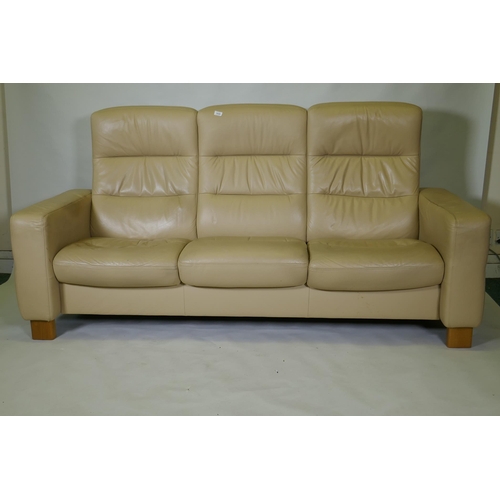 1028 - Ekornes Stressless reclining three seater leather sofa, 200cm wide