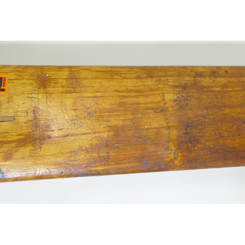 166 - A Slazenger cricket bat, signed with players autographs, Pakistan 1971, Derbyshire, Surrey, Glamorga... 