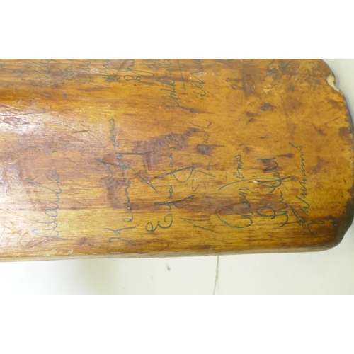 166 - A Slazenger cricket bat, signed with players autographs, Pakistan 1971, Derbyshire, Surrey, Glamorga... 