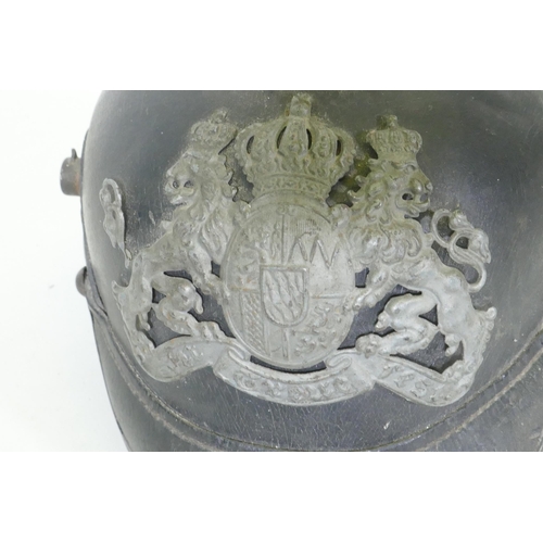 176 - A WWI German Bayern/Bavarian infantryman's pickelhaube helmet, lacking chin strap and cockades 