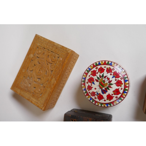 292 - A quantity of assorted wooden boxes including three Sadeli, cribbage and carved boxes, together with... 