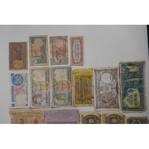 295 - A quantity of world banknotes, largest 9 x 11cm