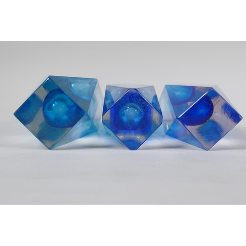 32 - Three 1960s graduated and faceted Murano 'Sommerso' glass vases, unmarked, largest 21cm high