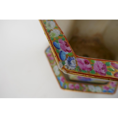 6 - A C19th Chinese Canton famille rose porcelain planter and dish of hexagonal form, decorated with fig... 