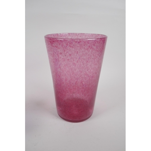 232 - An Art Glass handkerchief vase by Sarah Broadhead, together with a pink bubble effect glass vase, 24... 