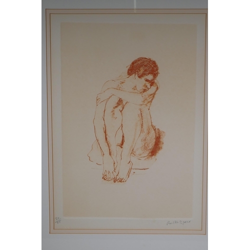 824 - Ruskin Spear signed etching, figure study, with blind stamp, 53 x 37cm