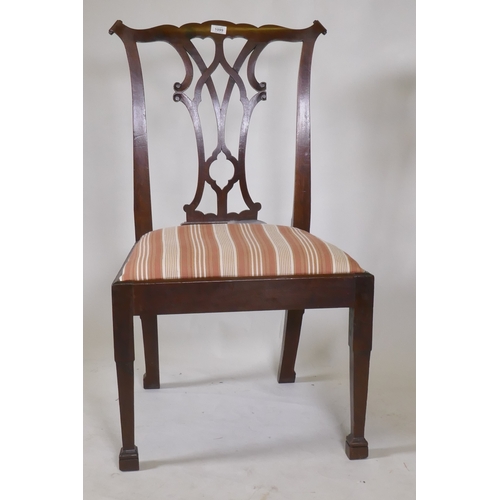 1099 - An C18th mahogany Chippendale style side chair, with shaped and carved back and pierced splat, raise... 