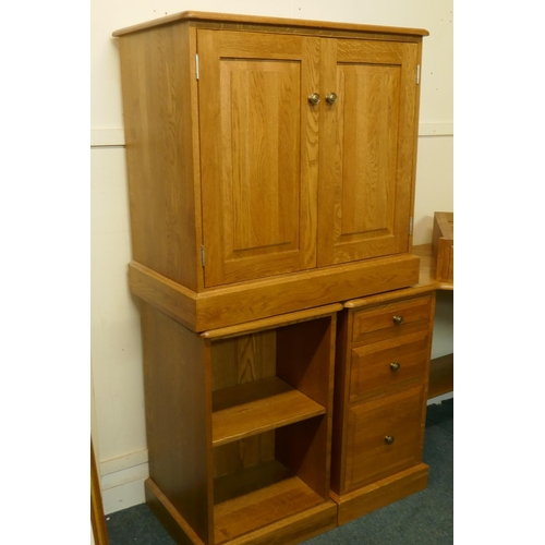 1148 - A contemporary solid oak corner office desk with filing cabinets and chest of drawers