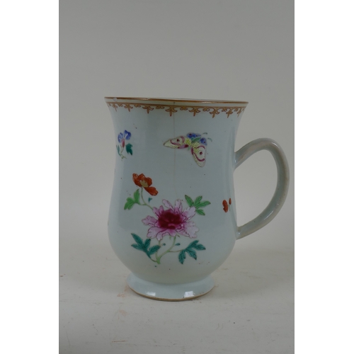 248 - A late C18th/early C19th Chinese export ceramic tankard with enamel decoration of butterflies and fl... 