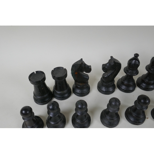 259 - A late C19th/early C20th Staunton pattern boxwood and ebony chess set, king 9cm high