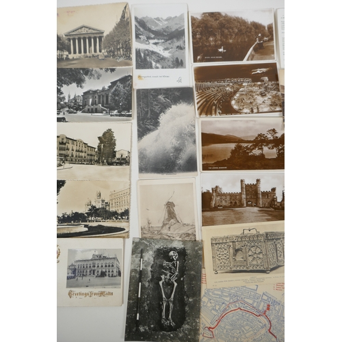 60 - A quantity of C20th postcards, mostly topographical