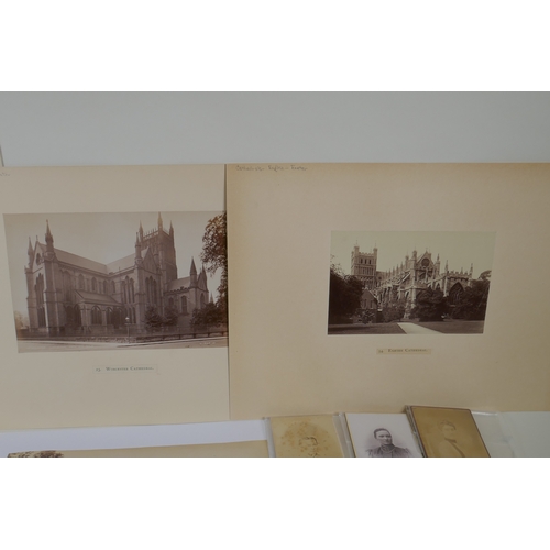 75 - A quantity of late C19th/early C20th photographic portrait cabinet cards together with a collection ... 