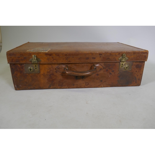 102 - A vintage leather suitcase by Landsdowne, 23 Piccadilly, Jermyn St. SW