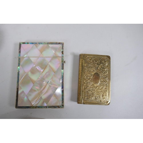 138 - A quantity of assorted trinket, pill, cigarette and card boxes/cases, including mother of pearl, hor... 