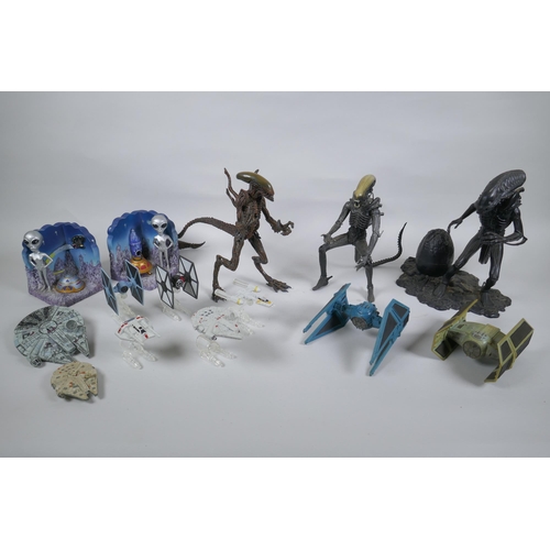 176 - A quantity of Sci-Fi movie toys to include Aliens and Star Wars