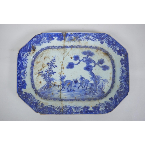 253 - A late C19th/early C20th Chinese export blue and white porcelain dish, decorated with deer in a gard... 