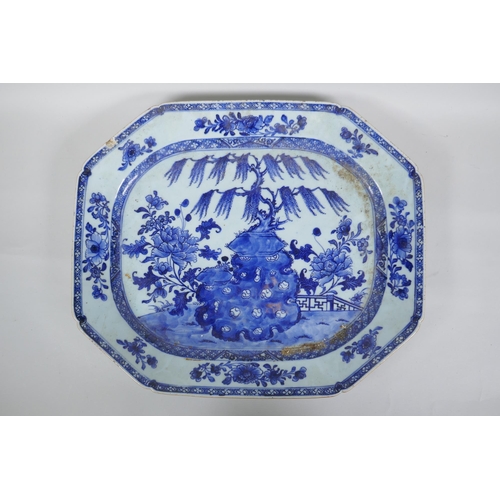 48 - A late C19th/early C20th Chinese blue and white export ware porcelain meat dish decorated with a gar... 