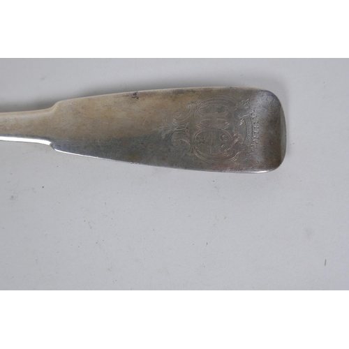 645 - An C18th French silver basting spoon, 36cm long, 178g