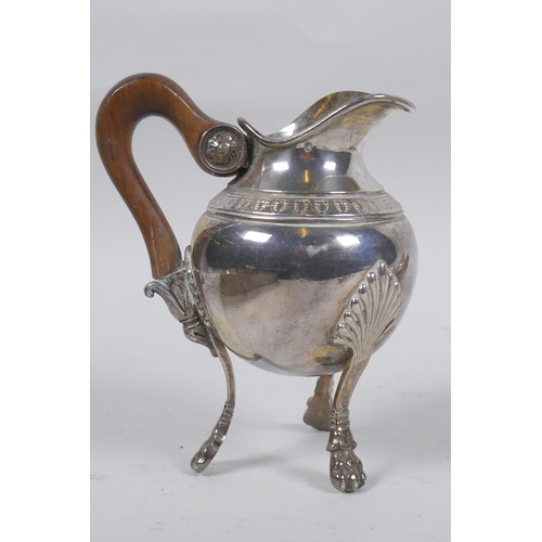 652 - A French Empire style silver jug, 11cm high, 193g