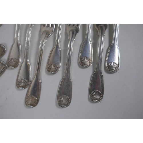 655 - A matched set of eight C18th French silver thread and shell pattern spoons and forks, 1483g