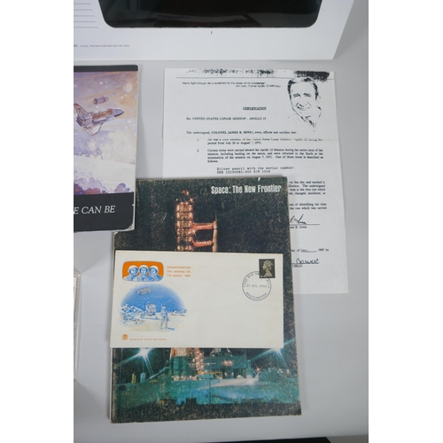 69 - A quantity of NASA related collectables to include transparencies, informational cards, booklets, st... 