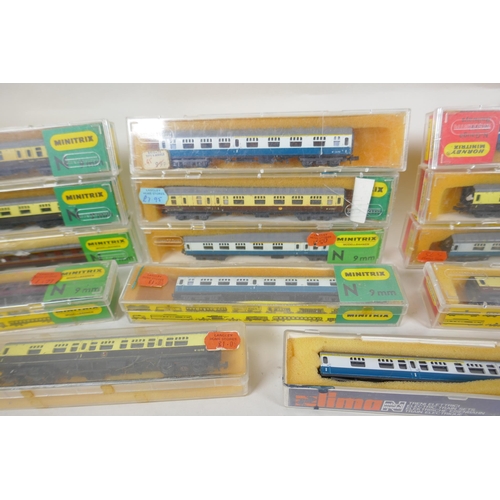 102 - A large quantity of Hornby Minitrix, Atlas, TRIX, Lima etc N gauge locomotives and rolling stock, an... 