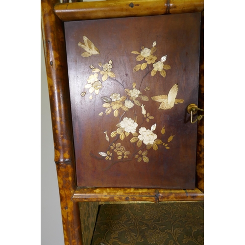 1022 - A good Victorian Aesthetic oriental style bamboo and lacquered open bookcase, with galleried top and... 