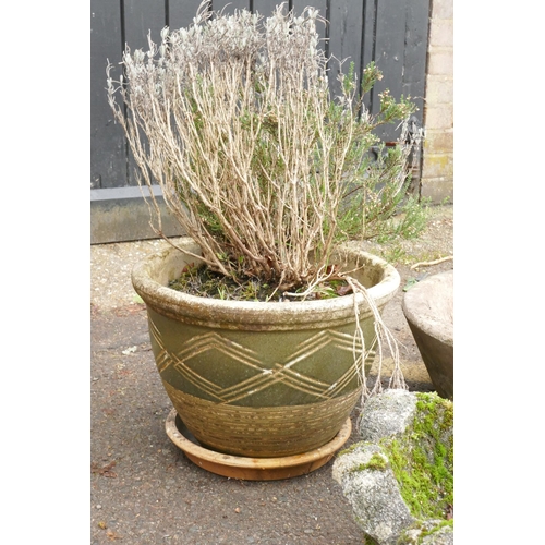 1113 - A planter, a garden urn, AF, and reconstituted stone bowl, 60cm diameter