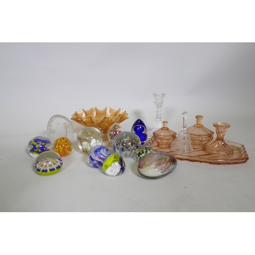 287 - A collection of glass paperweights, including a Charles Sorrel Studio, carnival glass bowl, dressing... 