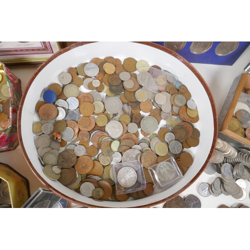 233 - A large collection of assorted world coinage and banknotes, C18th, C19th and C20th