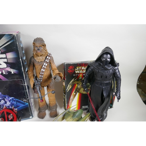 249 - A collection of Star Wars toys, to include a chess set, action figure, starships and moneybox