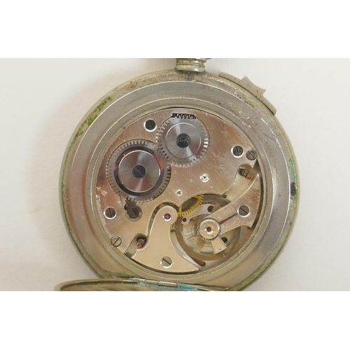 602 - A WWII German Kriegsmarine U-boat torpedo stop watch by Junghans with enamel dial, illuminated detai... 