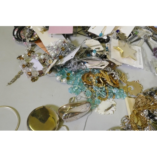 608 - A quantity of costume jewellery