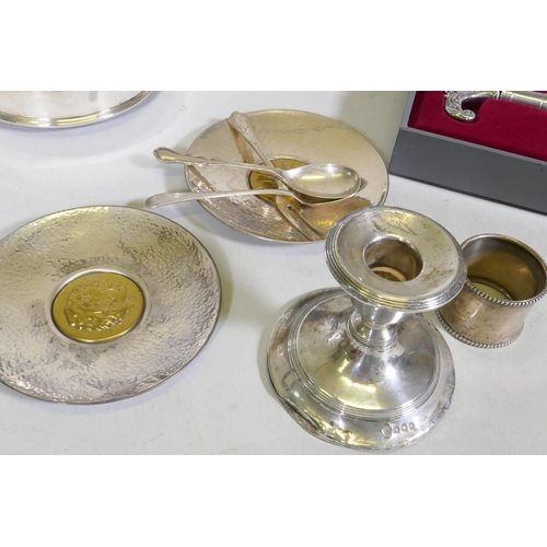 613 - A small quantity of hallmarked silver and silver plated ware