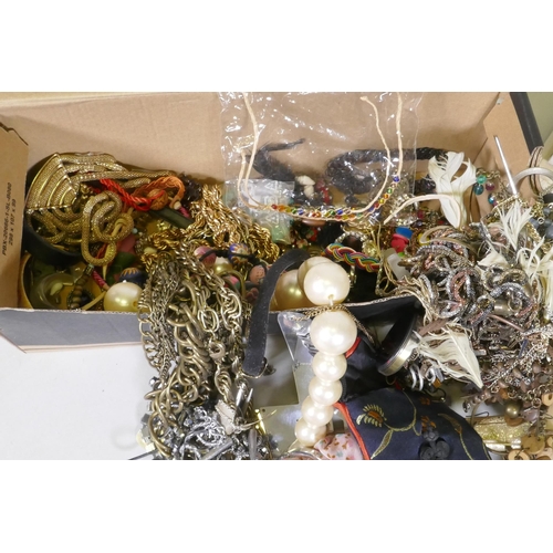 675 - A quantity of costume jewellery etc