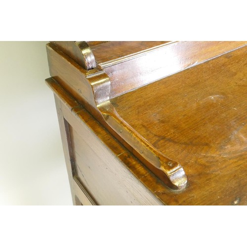 1140 - A good C18th Welsh oak dresser, the enclosed delf rack on a base of five drawers, the middle opening... 