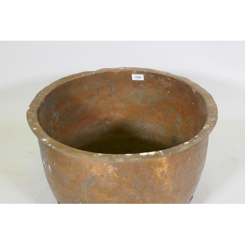 1058 - Antique copper planter with rivetted construction, 52cm diameter, 33cm high