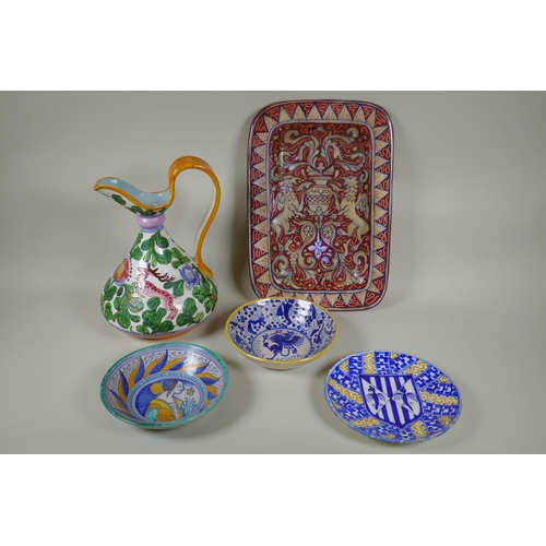 232 - A quantity of Deruta and other majolica pottery to include a jug, two bowls, serving dish and cabine... 