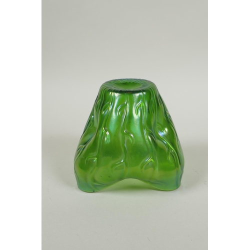 29 - An Art Nouveau Loetz 'Neptun' pattern iridescent glass vase, 11cm high