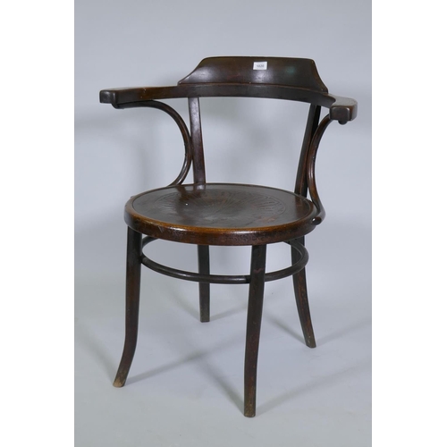 1020 - An early C20th Thonet style bentwood armchair