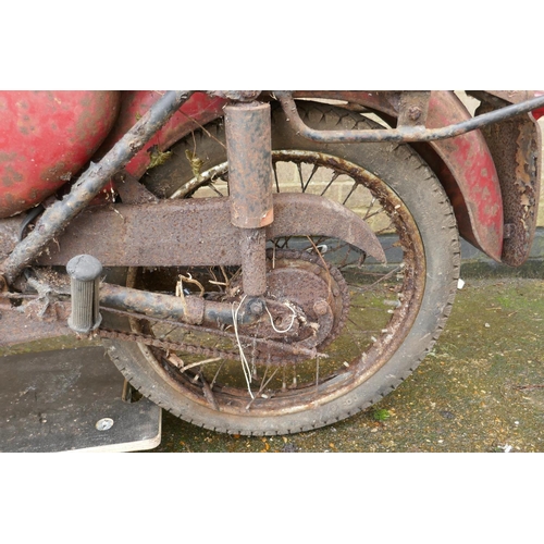 1021 - An early 60s BSA Bantam D7 175cc motorbike, frame no. 41172, non runner