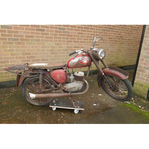 1021 - An early 60s BSA Bantam D7 175cc motorbike, frame no. 41172, non runner