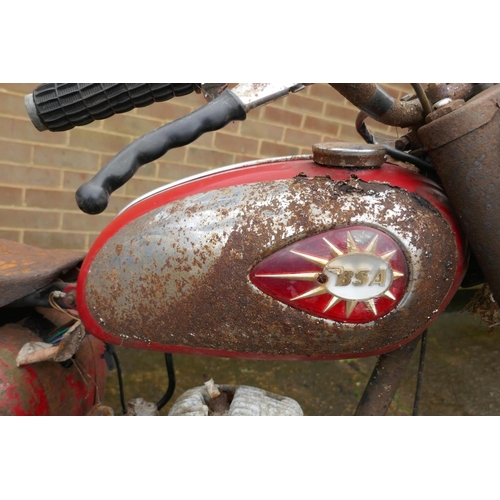 1021 - An early 60s BSA Bantam D7 175cc motorbike, frame no. 41172, non runner