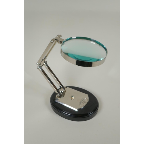 189 - An adjustable desk top magnifying glass