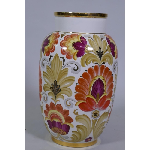 2 - A large Soviet Russian porcelain vase by Lomonsov, with floral decoration and gilt highlights, signe... 